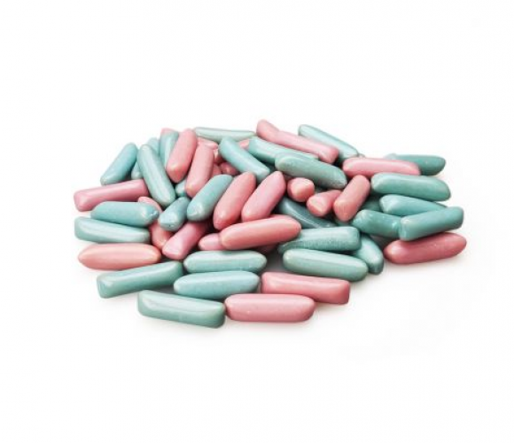 Deze Bubblegum klassieker brengt je weer terug naar de jaren 90. Met deze roze en blauwe Hitschies blaas je geen bubbels. In een stazak van 200gram