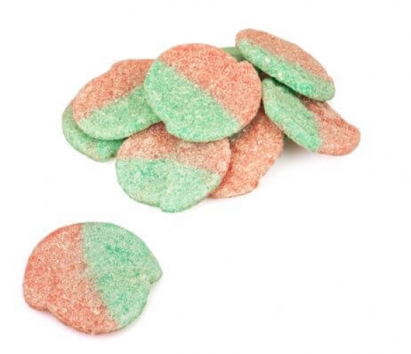 Grahns Fizzy Twins zullen perfect zijn voor jou! De geel-rode en groen-rode snoepjes hebben een zalig zuur laagje.