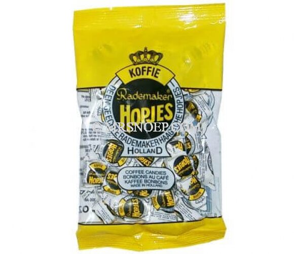 Rademakers Haagsche hopjes zijn authentiek snoepjes met een rijke historie en unieke koffie-karamelsmaak. De origenele Rademaker zak Hopjes