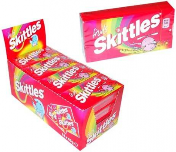 Skittles Fruits zijn snoepjes in alle kleuren van de regenboog met fruitsmaken. Verwacht met Skittles altijd het onverwachte en &