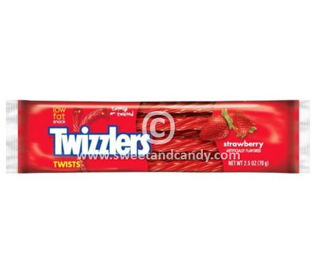 Twizzlers Strawberry is een Amerikaanse snoepgoed met een frisse aardbeiensmaak | Lekker zoet en gemakkelijk als tussendoortje of snack te eten
